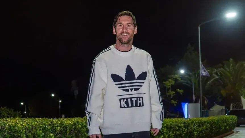 messi volvio al pais y se sumo a la seleccion en casa y listo para la doble fecha de eliminatorias