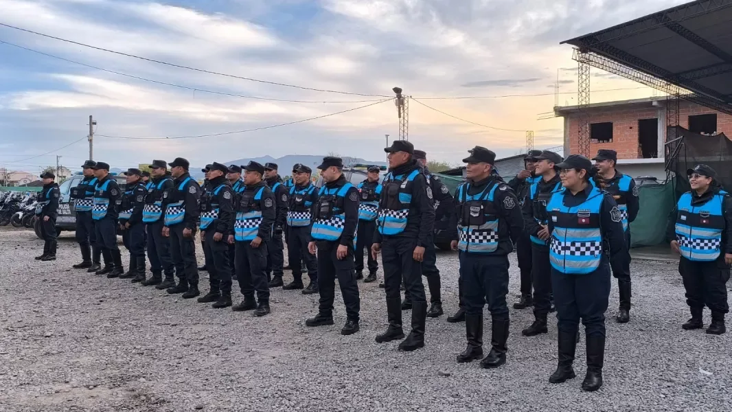 Más de 40 policías viales controlaron 770 vehículos en un operativo en Capital y el Valle de Lerma