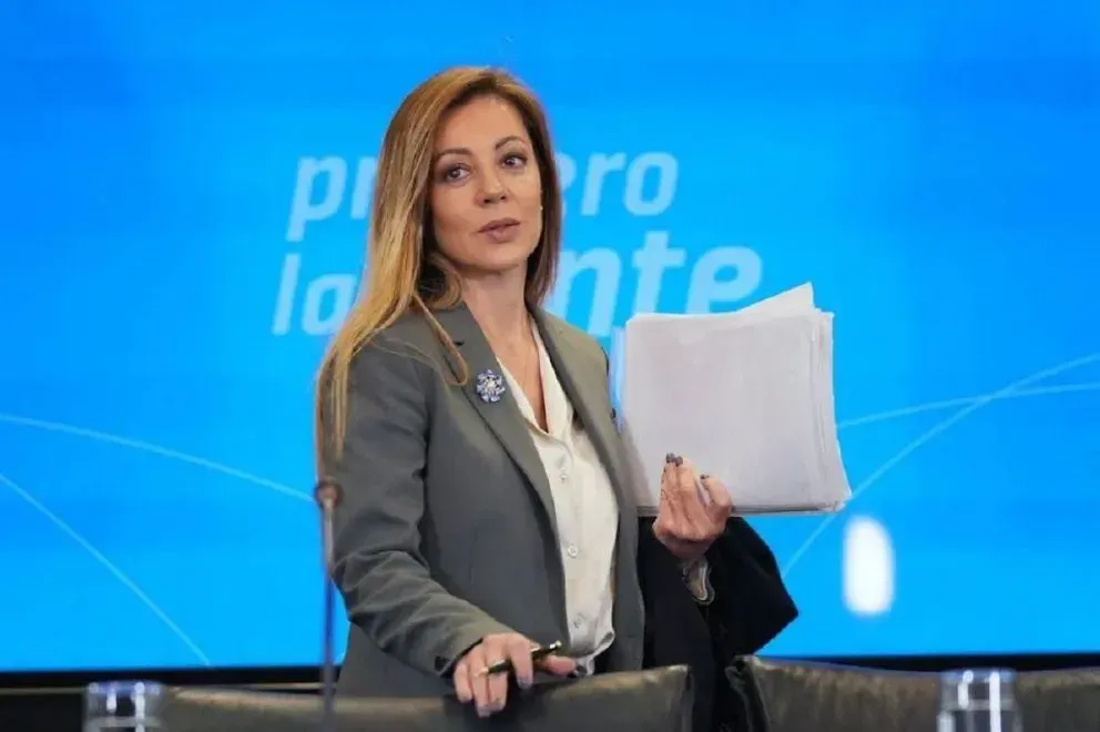denuncian a flavia royon por presuntos vinculos con empresas mineras