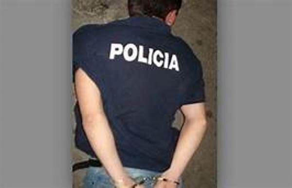 haz lo que yo digo pero no lo que yo hago condenaron a un policia por abusador