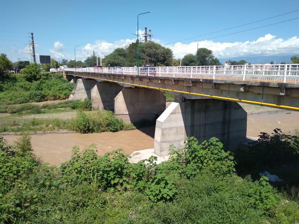 el municipio inicio la demolicion del puente santa lucia y aclaro que sera un proceso gradual