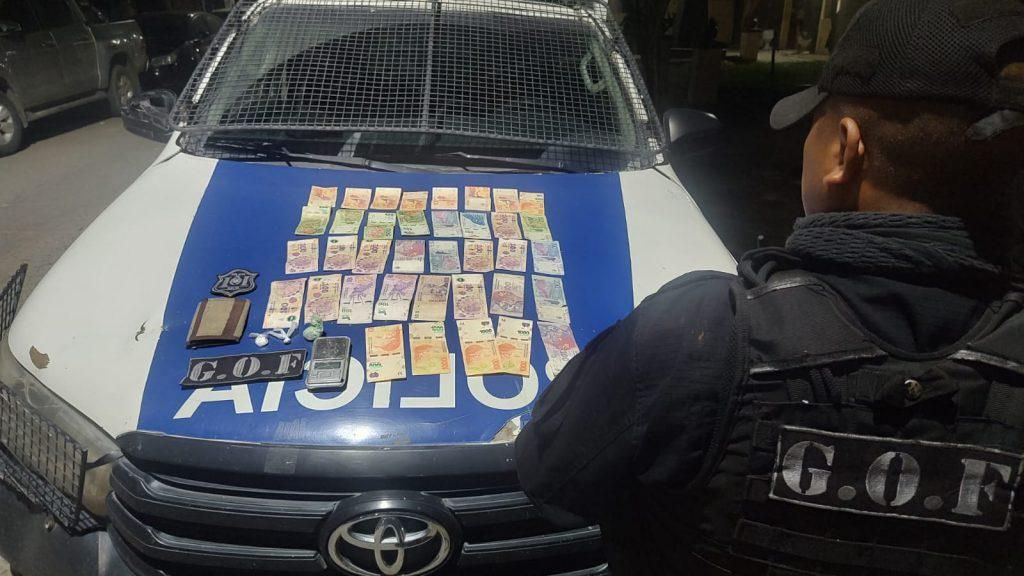 oran joven intento fugarse pero lo agarraron con cocaina y dinero en efecto