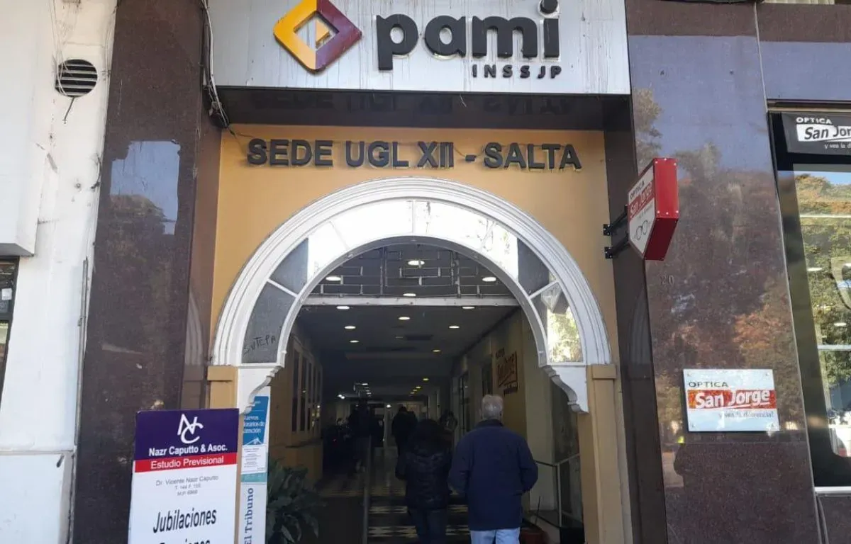 trabajadores del pami en pie de lucha 300 dias sin paritarias y salarios en caida libre