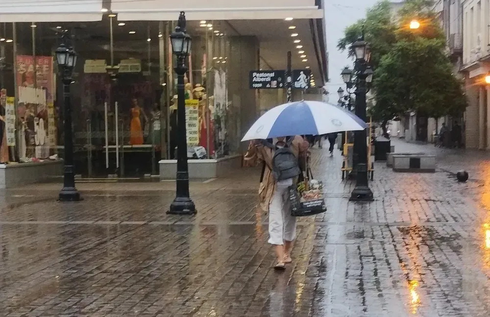alerta amarilla por tormentas fuertes preven rafagas granizo y lluvias intensas