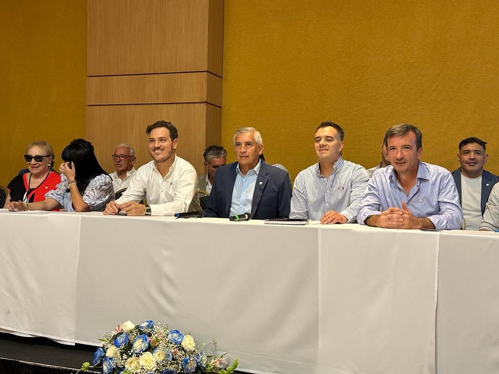 interna caliente en gimnasia y tiro no estamos de acuerdo con el local de comida rapida