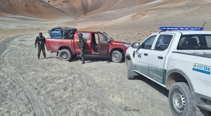 golpe al narcotrafico en la puna decomisan mas de 360 kilos de marihuana en una zona minera cercana a chile