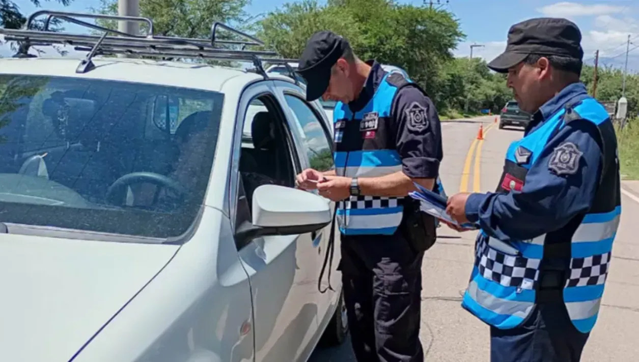 refuerzan los controles viales en salta por las fiestas y la temporada de festivales