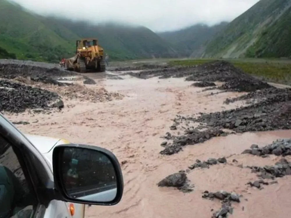 temporal paraliza rutas en salta cortes deslizamientos y pasos intransitables
