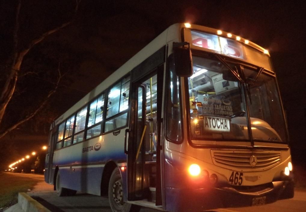 atocha golpearon e intentaron robarle a un chofer de saeta