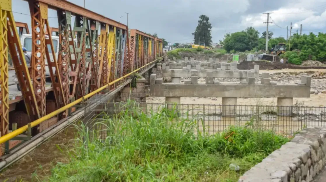 garantia bajo tormenta la crecida del vaqueros no dano los nuevos puentes