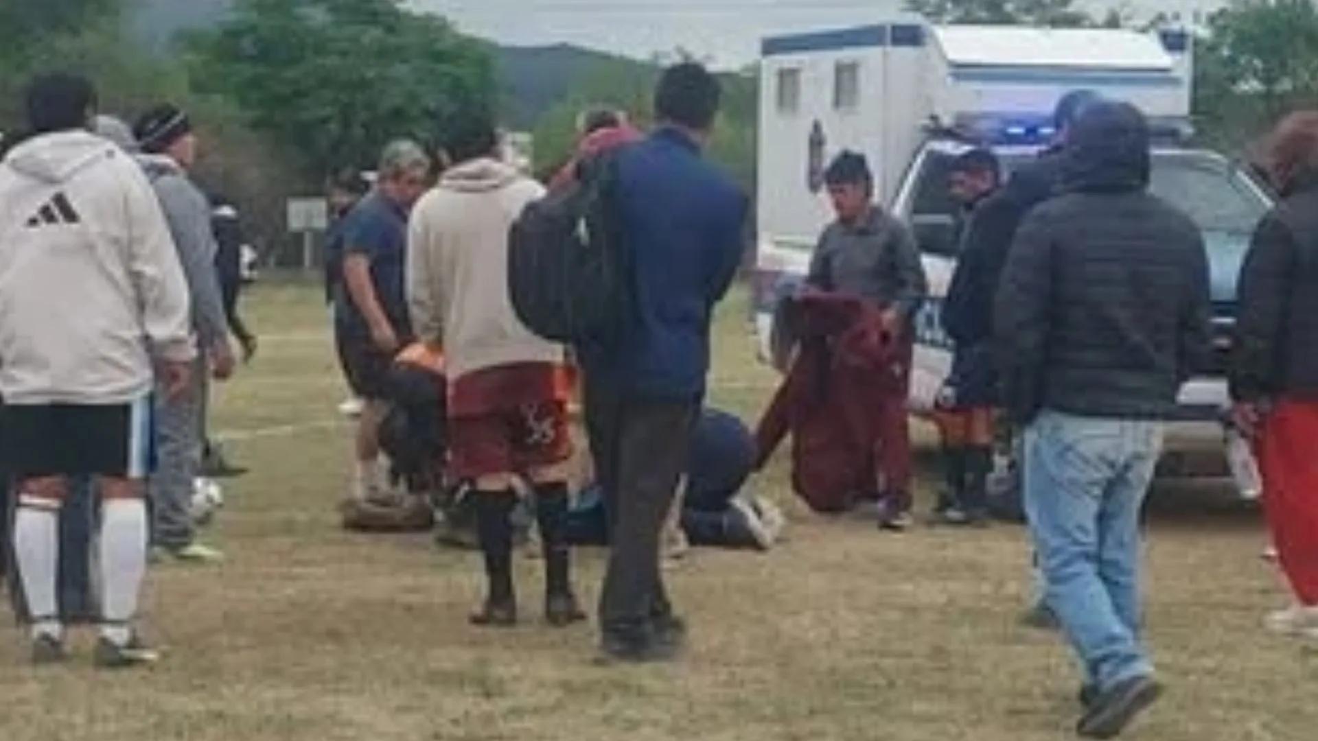 Murió un jugador de súper veteranos tras descompensarse en la cancha del Collita