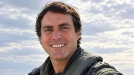 Nicolás Mendioroz, acusado de estafar con bitcoin, llega a Salta por tierra