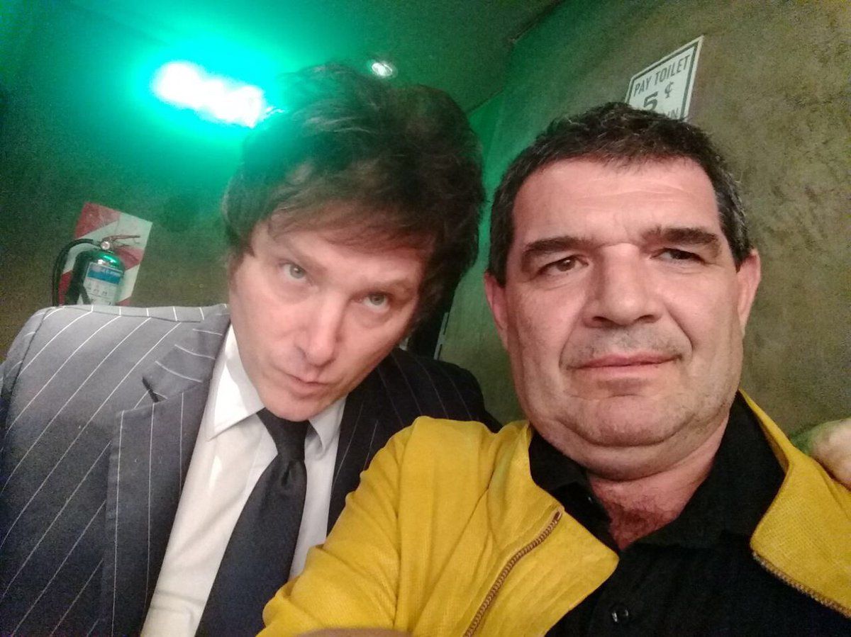 no es polemico es estupido y lo peor es que denigra a los que piensan distinto