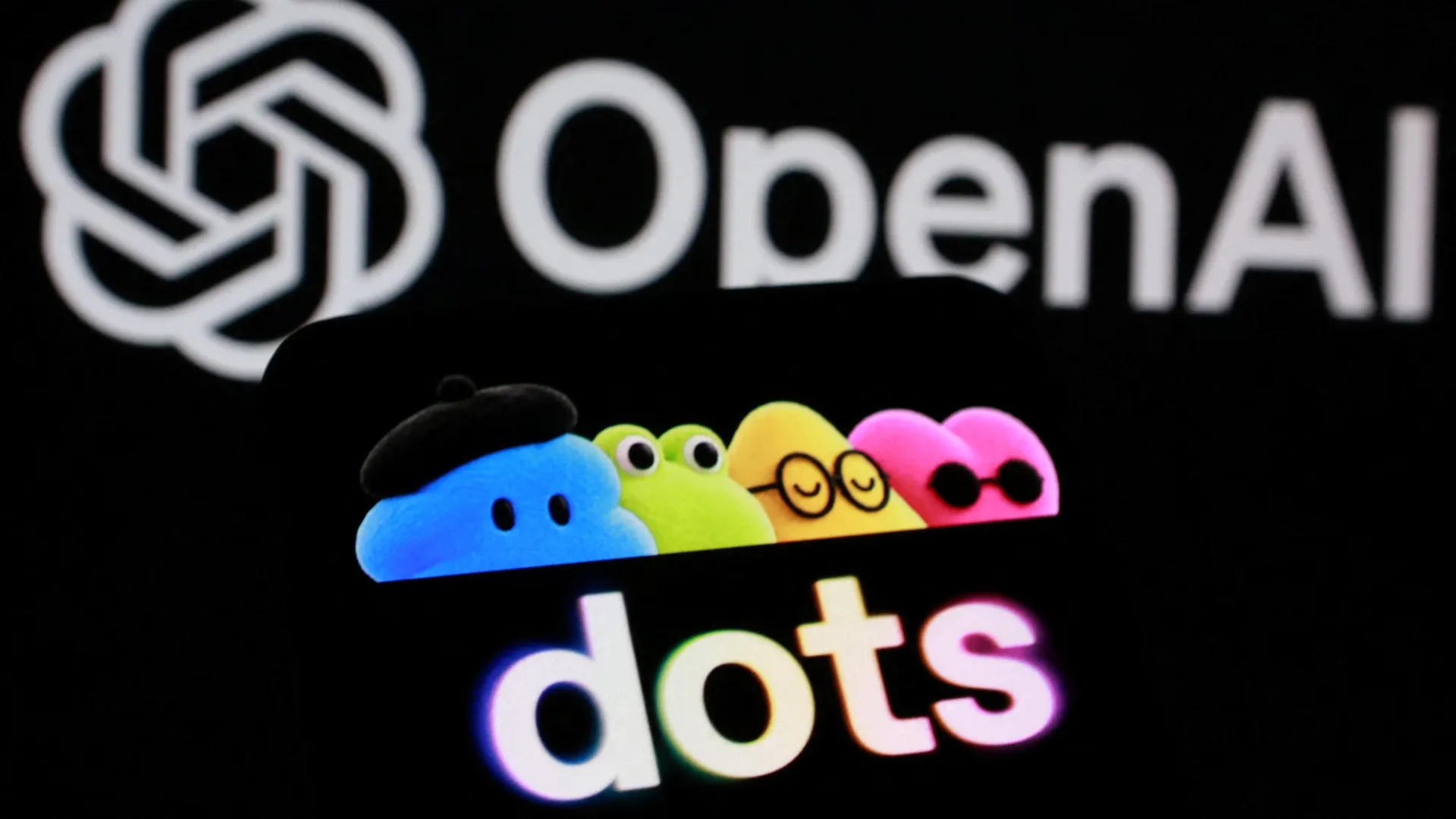 OpenAI negocia con empresas de pago para que su asistente dots pague por vos