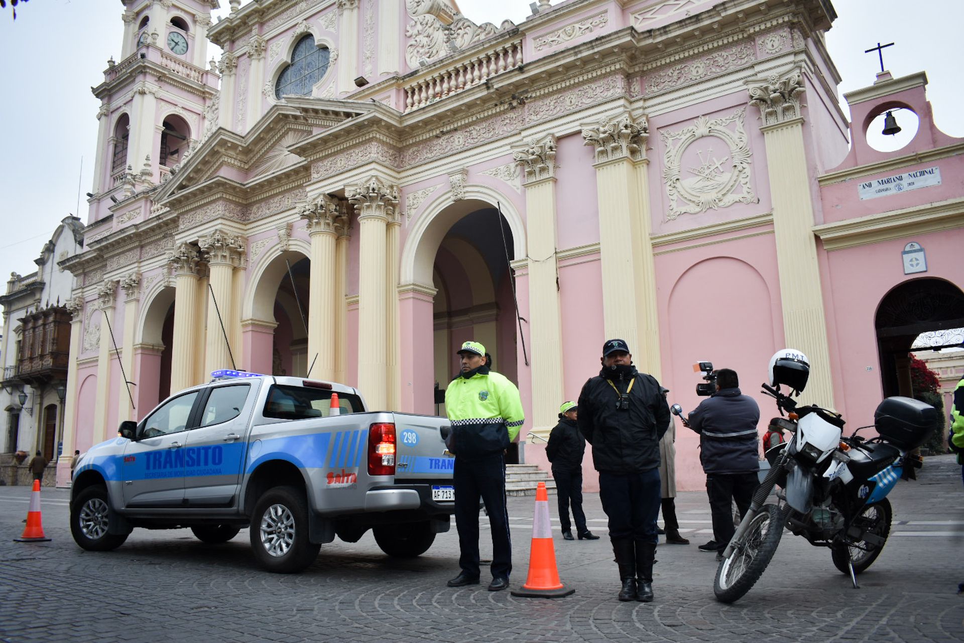 operativo por la entronizacion de las imagenes del senor y la virgen del milagro