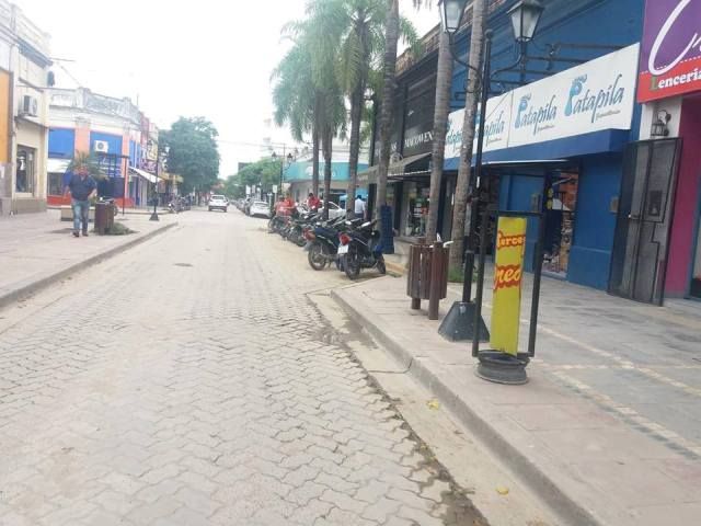 comerciantes de oran en crisis el comercio ilegal boliviano los lleva al borde del cierre
