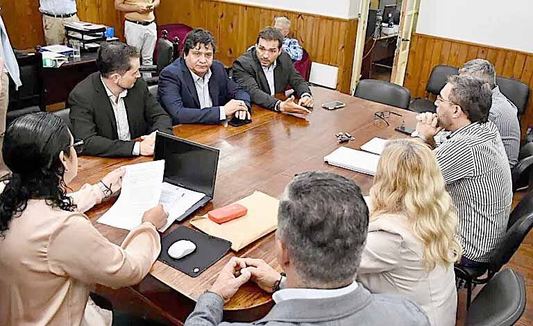 bicameral cuestiona el informe sobre el frh y apunta contra el auditor provincial
