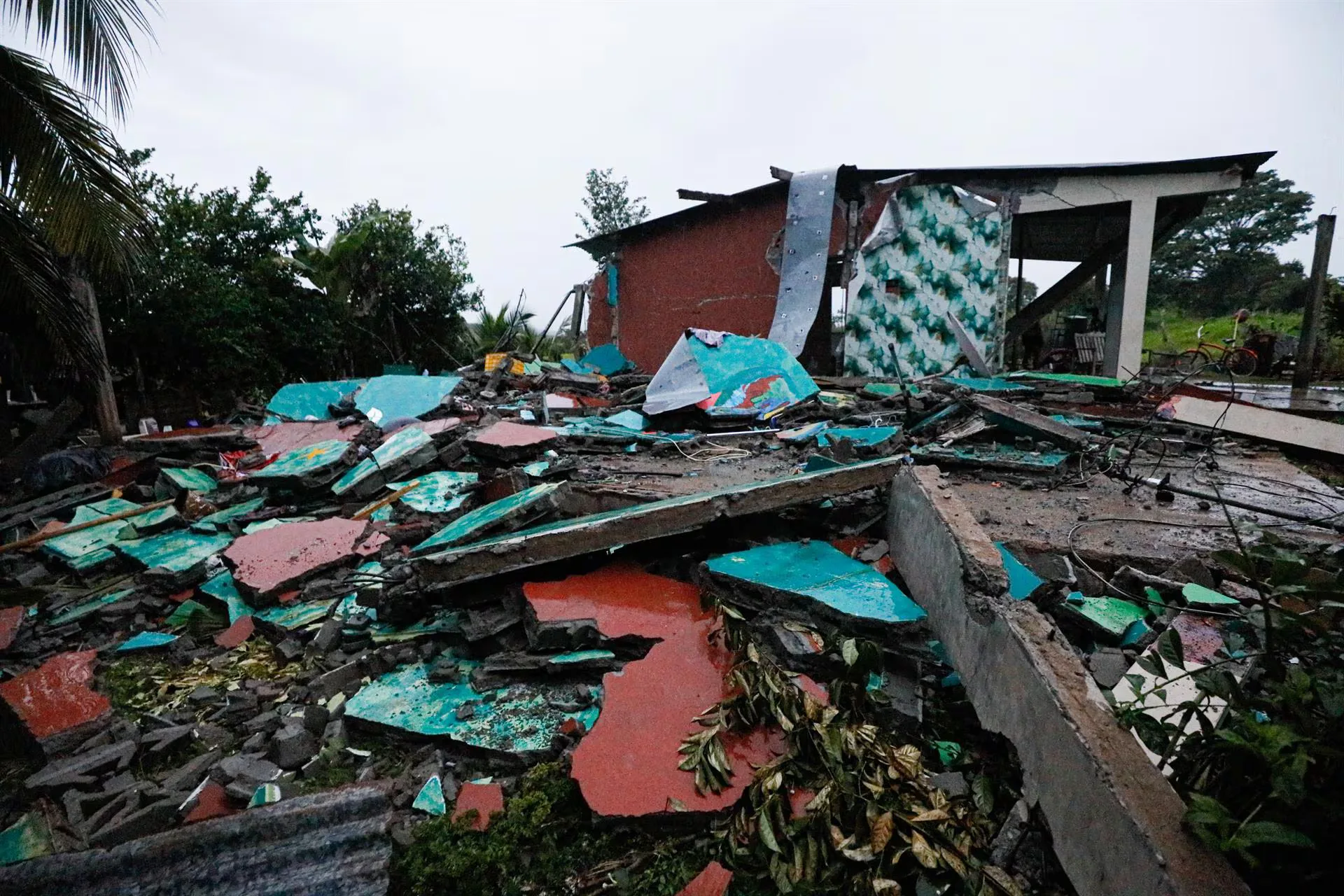 Panamá ya cuenta 27 mil personas con la vivienda dañada a nueve días del terremoto