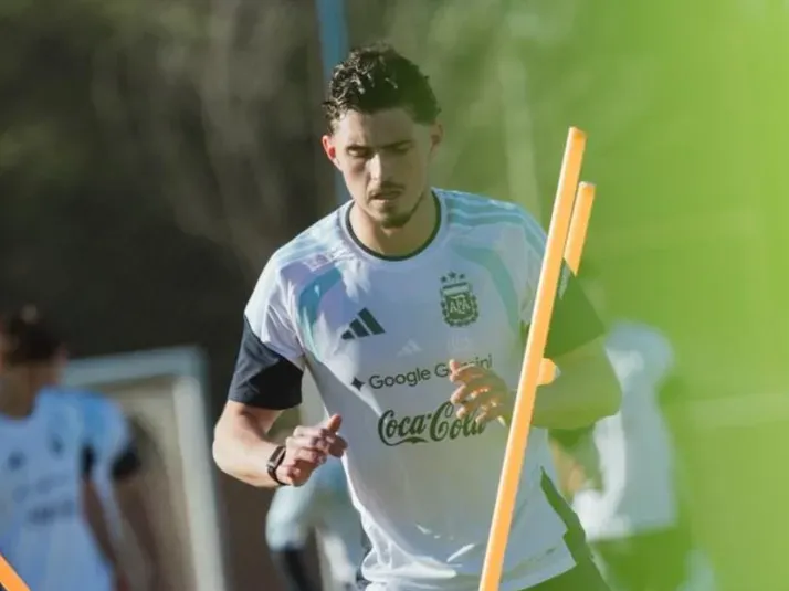 el delantero de la seleccion joaquin panichelli sufrio una grave lesion en la rodilla y se perdera el mundial
