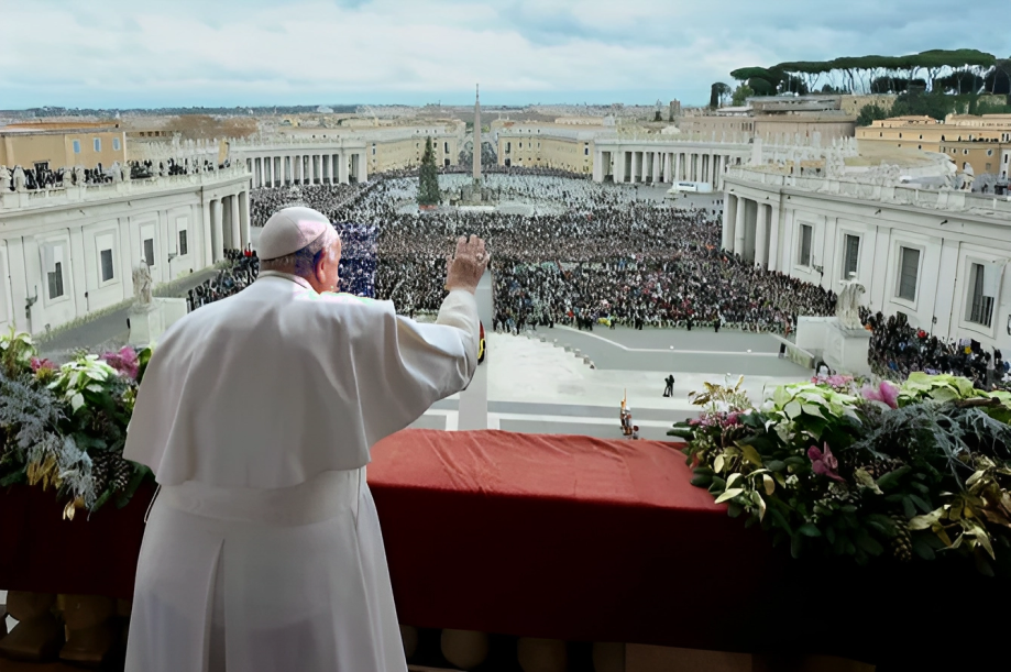 el papa francisco en navidad cristo ha nacido por ti alegrate porque no estas solo
