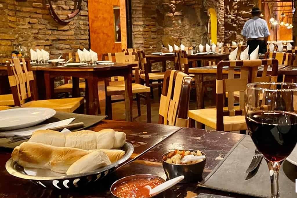la gastronomia saltena advierte una fuerte caida del consumo