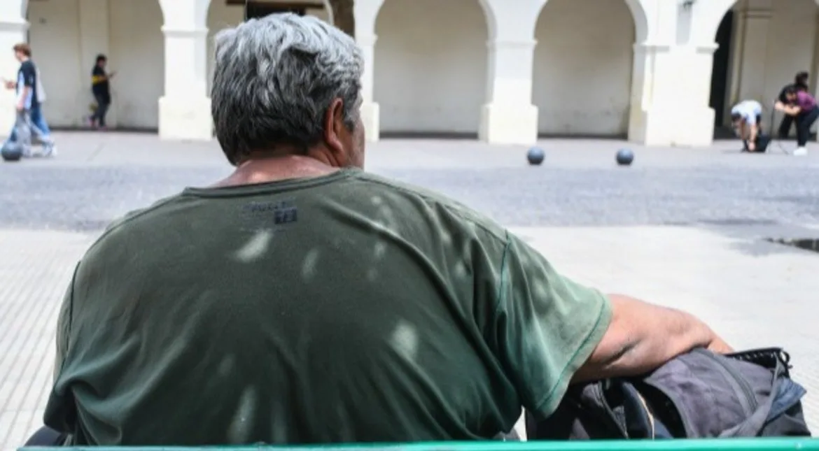 Personas en situación de calle piden la reapertura de un refugio permanente en Salta