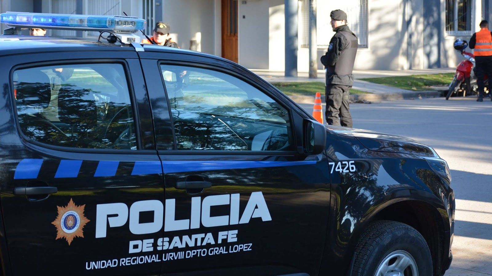 detuvieron a un policia acusado de haber baleado en la cabeza a su pareja embarazada de 8 meses