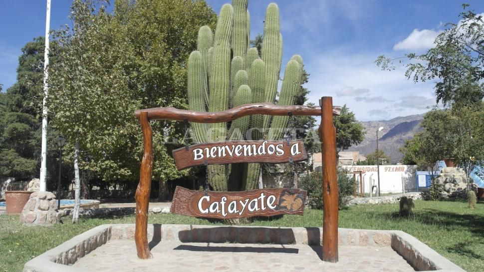 escandalo en cafayate juez de paz y abogado acusados de falsificacion y estafa