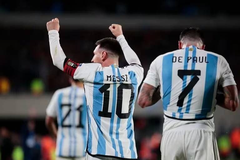 de 125 mil a 11 mil van las entradas para ver a la seleccion en la bombonera
