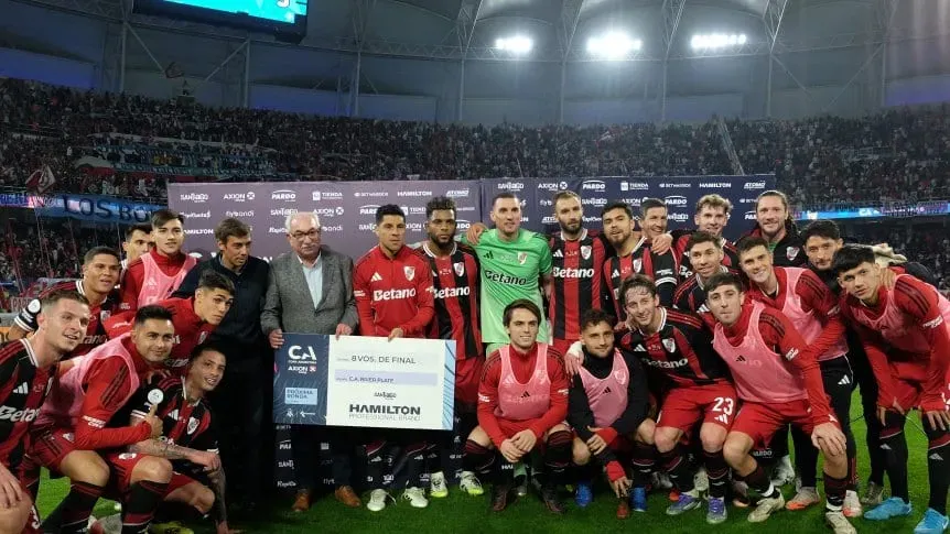 river plate goleo 3 0 a san martin de tucuman y se clasifico a los octavos de final de la copa argentina