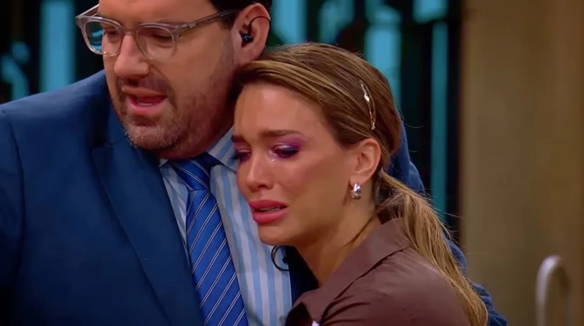 Rocío Robles se quebró en MasterChef por un accidente con su plato y Damián Betular la contuvo
