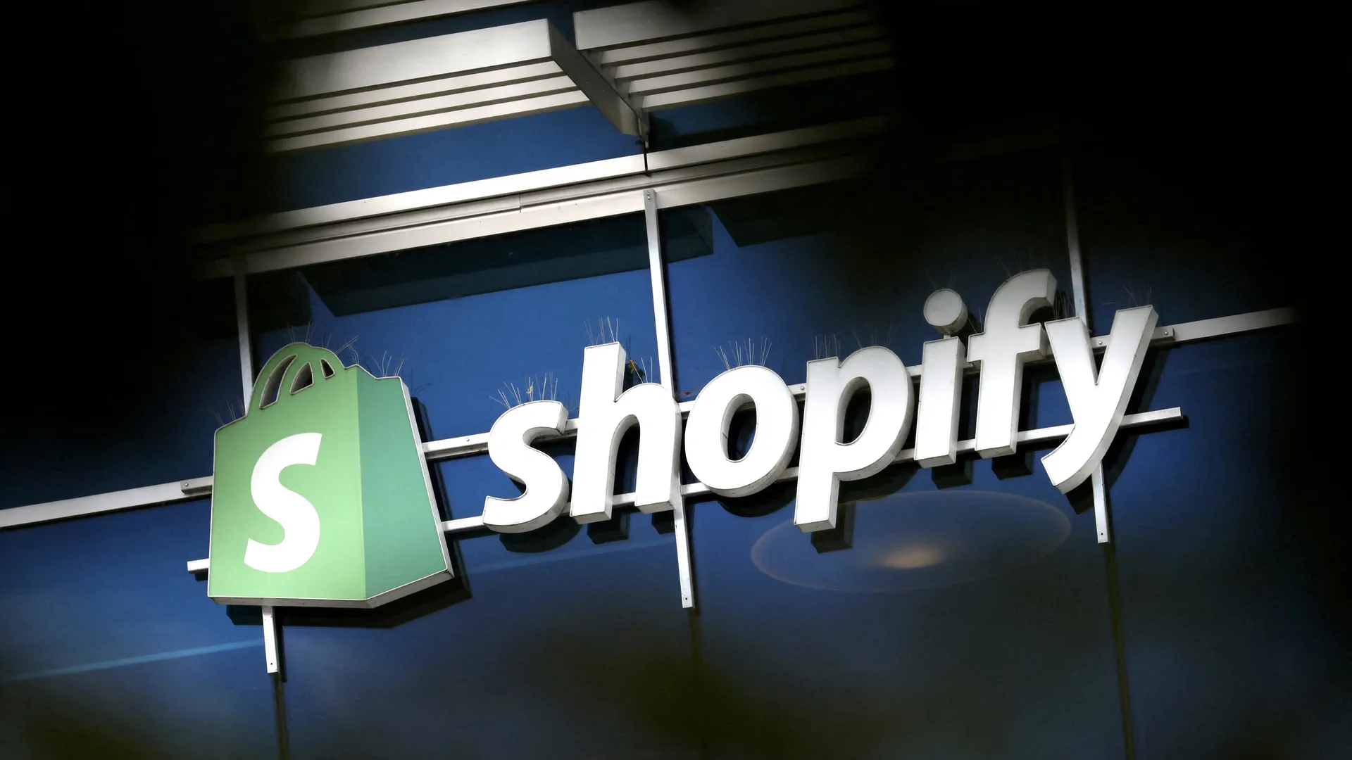 Shopify abrió su catálogo de mil millones de productos a cualquier asistente de IA