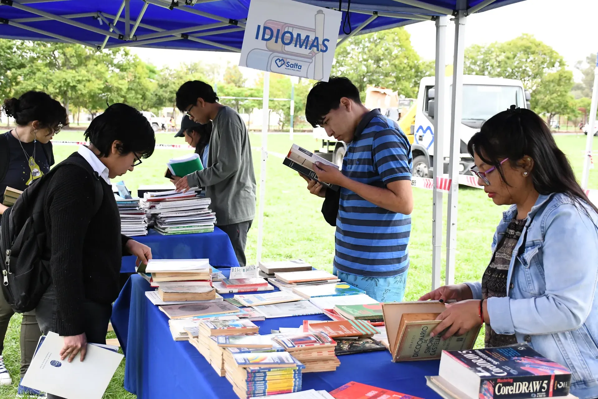 la suelta de libros ya tiene nueva fecha sera el 18 de noviembre en plaza guemes