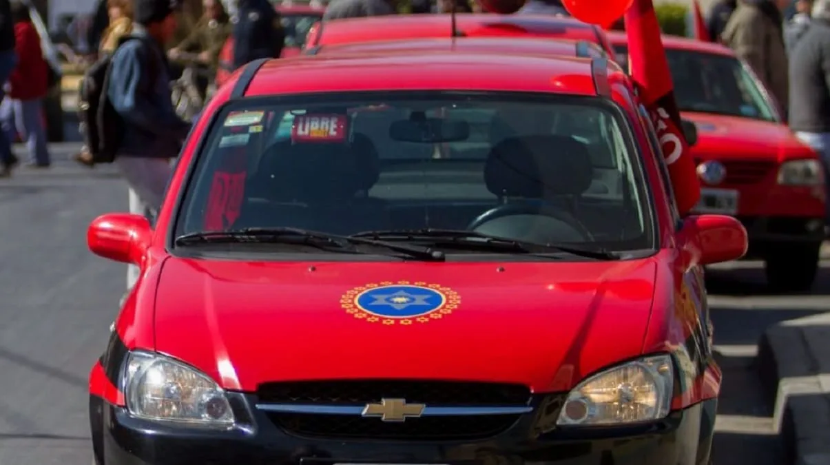 La AMT abre el debate para un incremento en la bajada de bandera de taxis y remises
