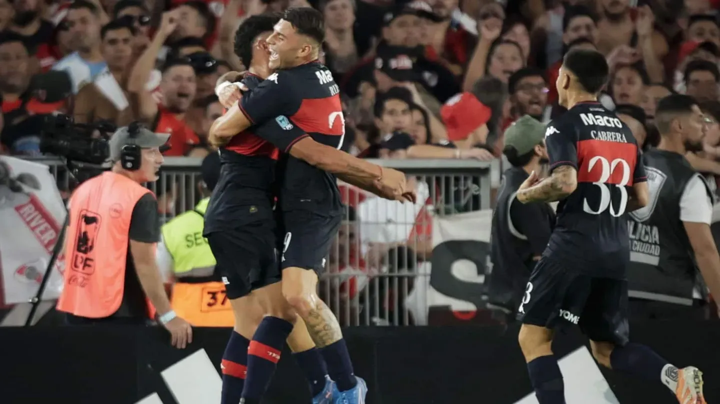river hizo todo mal y tigre lo volteo con una dura goleada