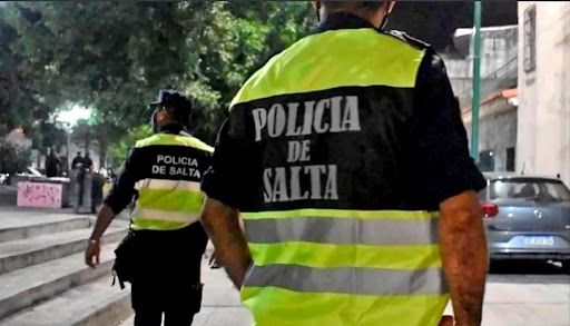otro escandalo en la policia de salta una cadete denuncio a su jefe por acoso sexual