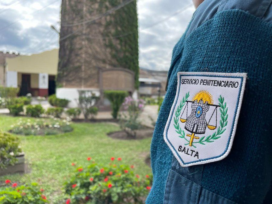 dos nuevos detenidos y un nuevo pedido de revocacion de domiciliaria a funcionarios del servicio penitenciario