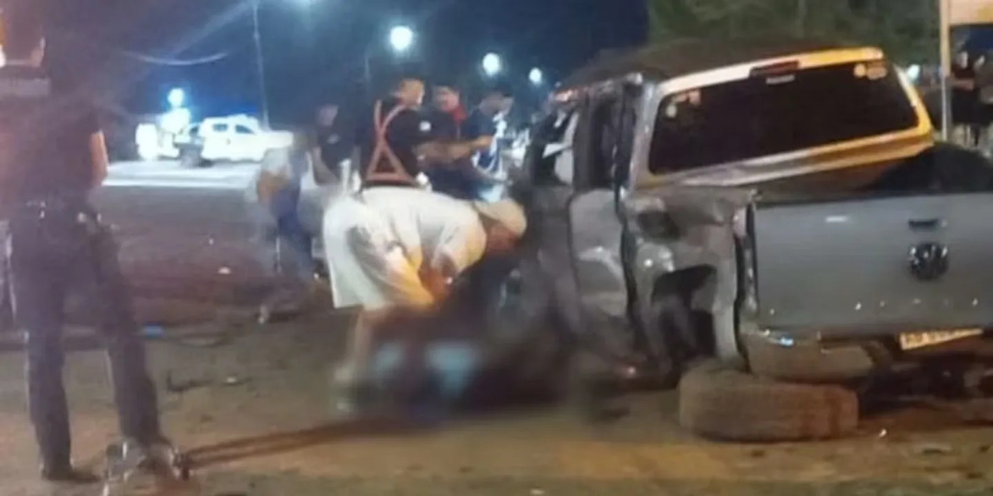 Un chico de 14 años manejaba una camioneta, perdió el control y chocó contra otro vehículo: murió y mató a otro adolesce